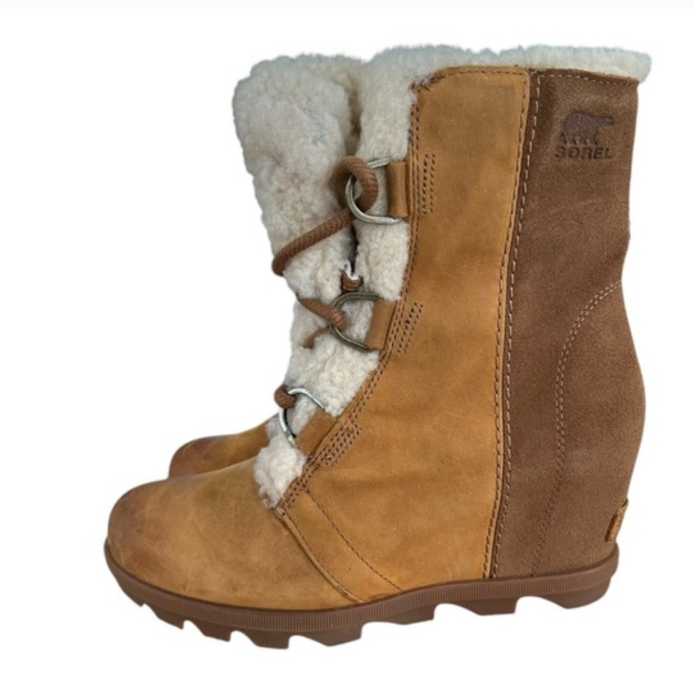 Sorel Joan of Arc Wedge II Shearling Camel Wedge Boot Sz 9
